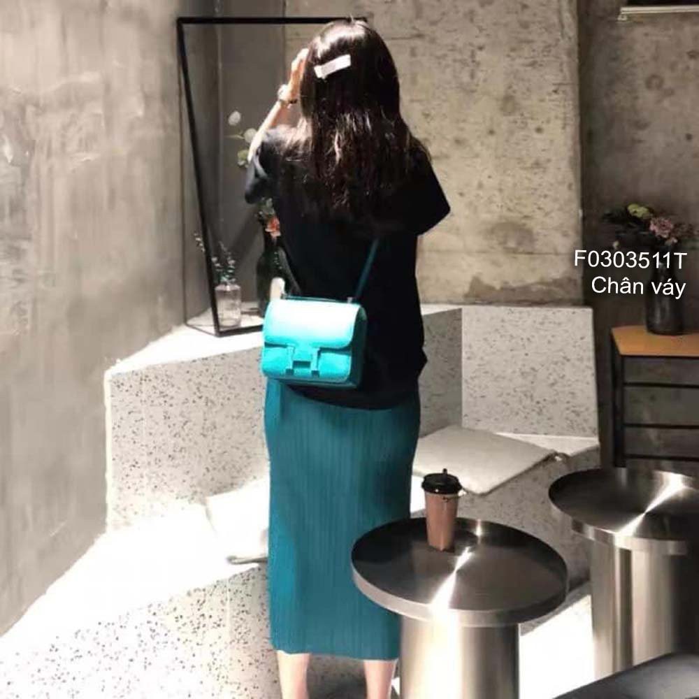 Chân váy dập ly dáng suông dài xẻ tà sau! | BigBuy360 - bigbuy360.vn