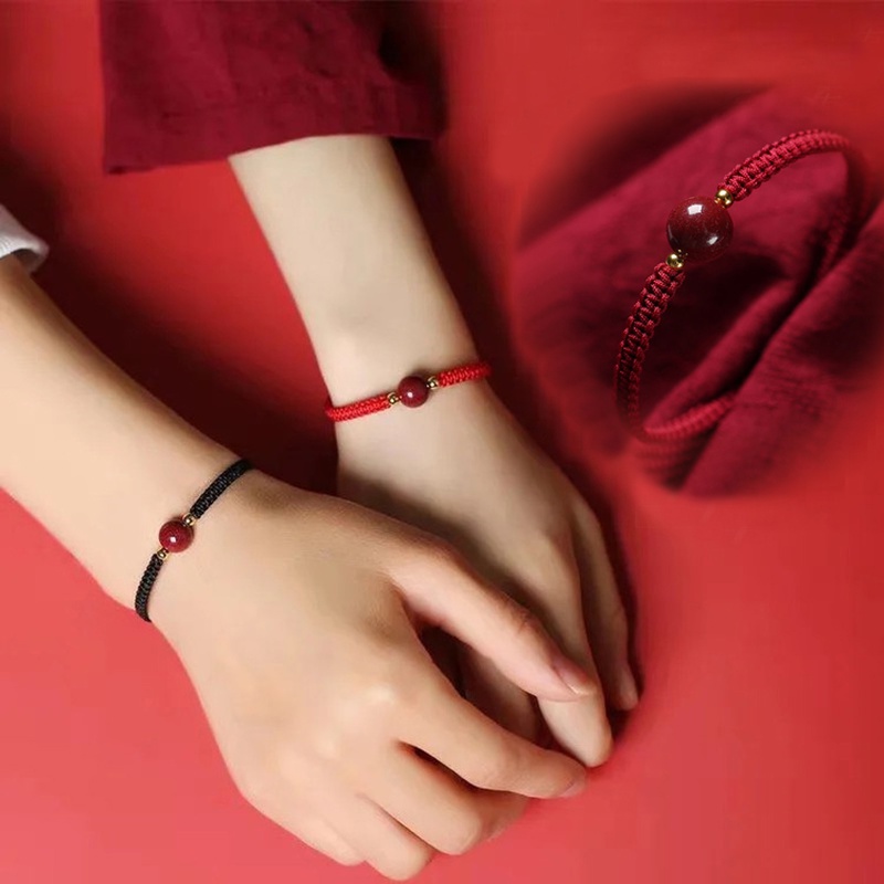 Vòng Tay Bện Dây Đỏ May Mắn Cho Cặp Đôi
