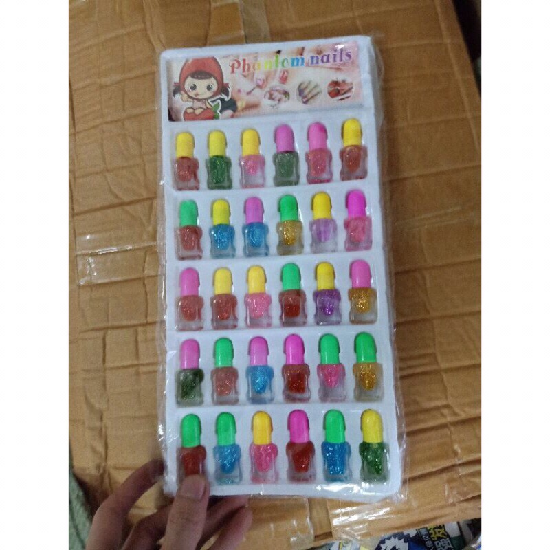 Sỉ vỉ 30 lọ sơn móng tay cho bé
