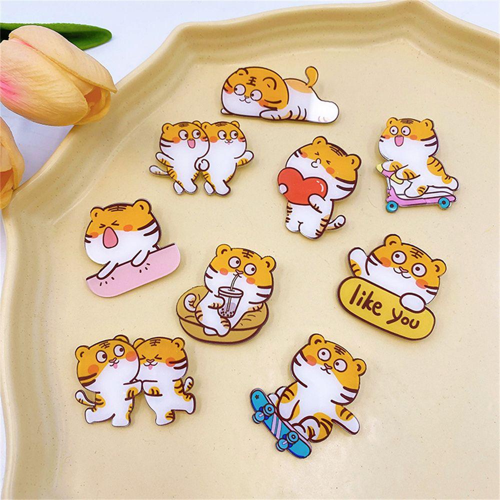 Huy Hiệu Cài Áo Hình Hổ Dễ Thương