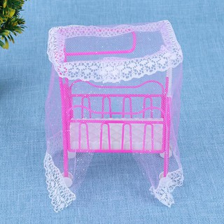 Giường em bé cho nhà búp bê