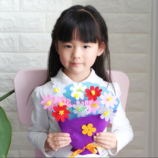 Bó hoa vải tự trang trí tặng người thân yêu