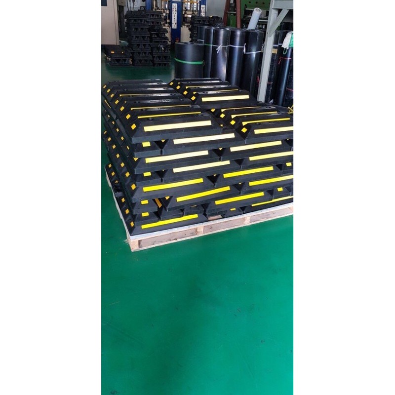 Cao Su Chặn Bánh Xe 550 x 100 x 150