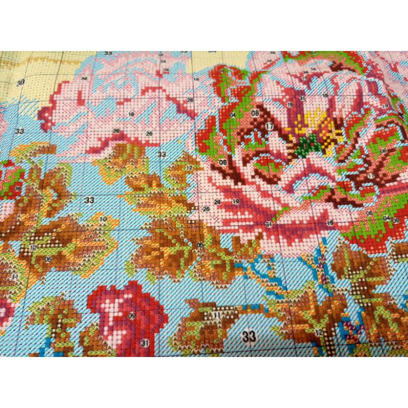 Tranh thêu hoa mẫu đơn.