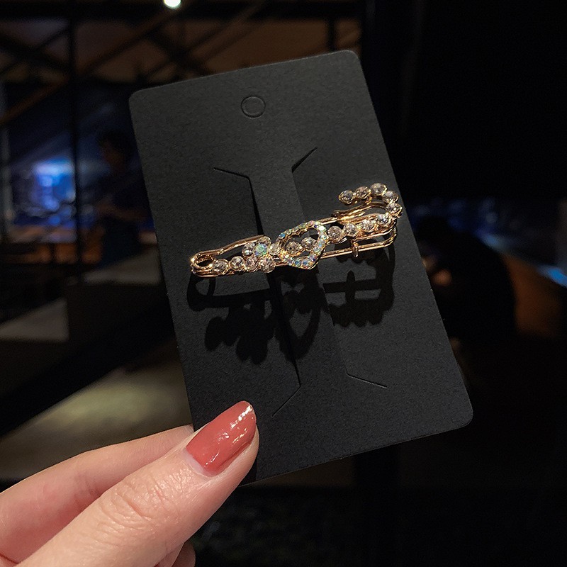 Cài Ngực Áo Đính Đá Phong Cách Retro Hàn Quốc C180