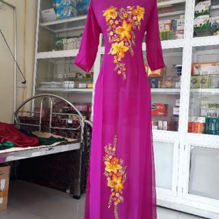 Áo dài nguyễn hồng