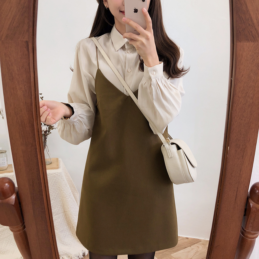 Đầm mini cổ vuông màu trơn 26966