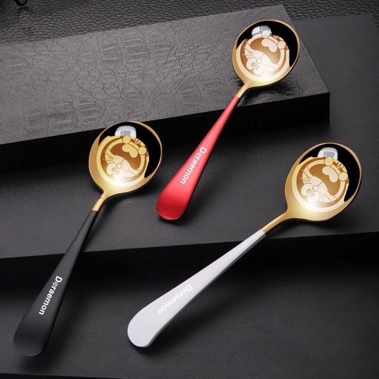 4 Thìa Inox Mạ Vàng Cán Dài Khắc Hình Doraemon Dễ Thương .ĐTLV