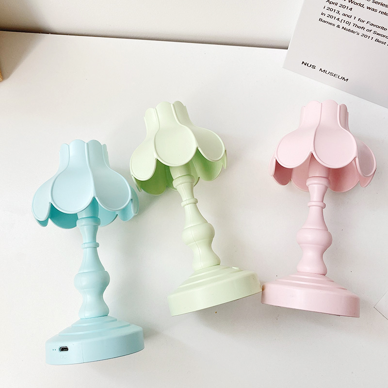 Đèn Ngủ Trang Trí Hình Lá Sen Xinh Xắn