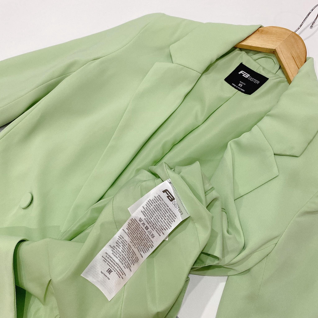 Áp blazer màu xanh mint dư xịn