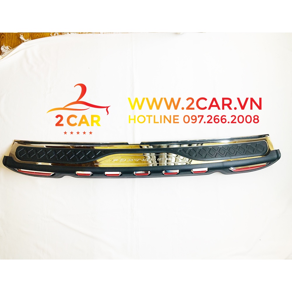 Ốp Chống Trầy Cốp Ngoài Xe Fortuner 2006 2007 2008 2009 2010 2011 2012 2013 2014 2015, nhựa đen 3D nhiều INOX phản quang