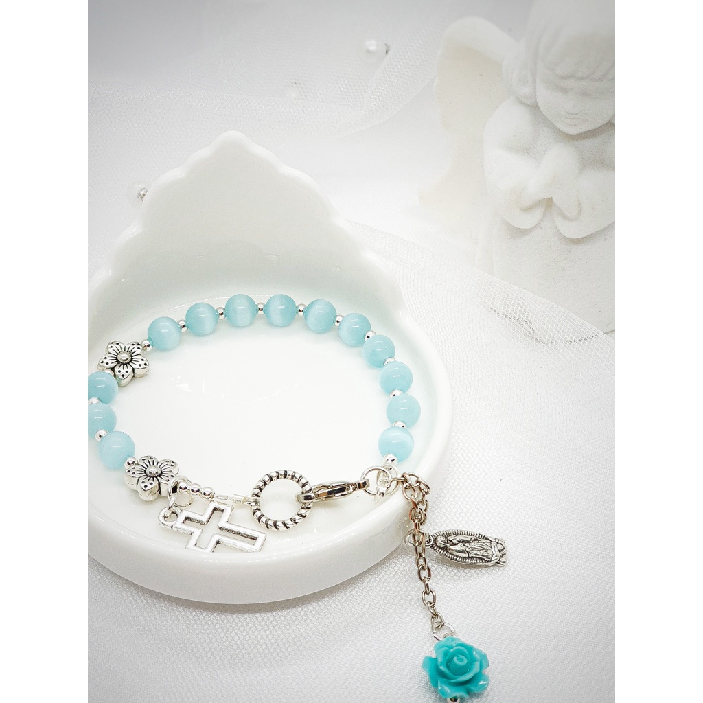 Vòng mân côi Blue Cat Eye đính charm hoa hồng thiết kế handmade limited, phụ kiện quà tặng Công Giáo