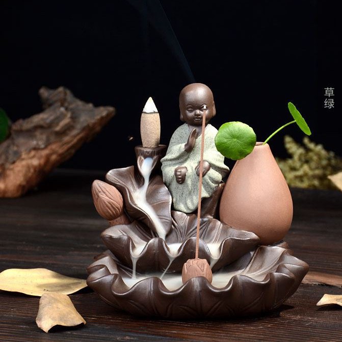 Thác khói trầm hương chú tiểu nhiều mẫu [tặng 15 nụ trầm]