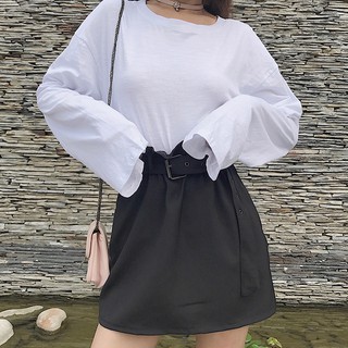 Chân váy đen kèm belt