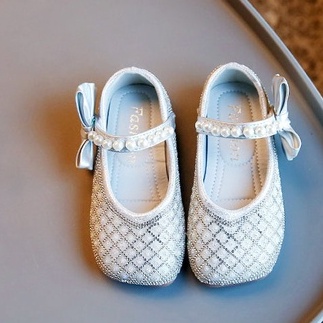 Giày bít mũi đính hạt cho bé gái 1 2 3 tuổi MINTSCLOSET Mint's Closet - GD8113