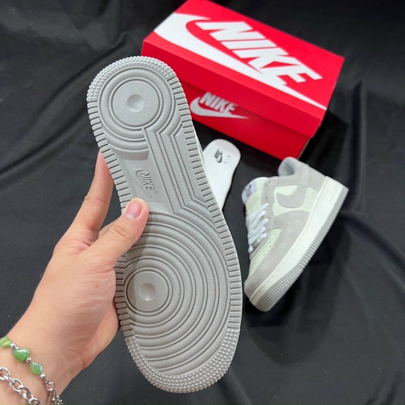 GIÀY AF1 LOW WHITE GREY DA LỘN LAI AU