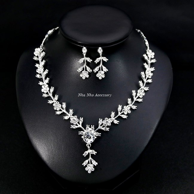 Set Vòng Cổ Bông Tai Cô Dâu Hình Hoa Xinh Xắn NHÀ NHỎ 1251