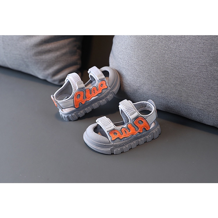 Xăng đan Đế Mềm Chống Trượt Cho Bé Tập Đi