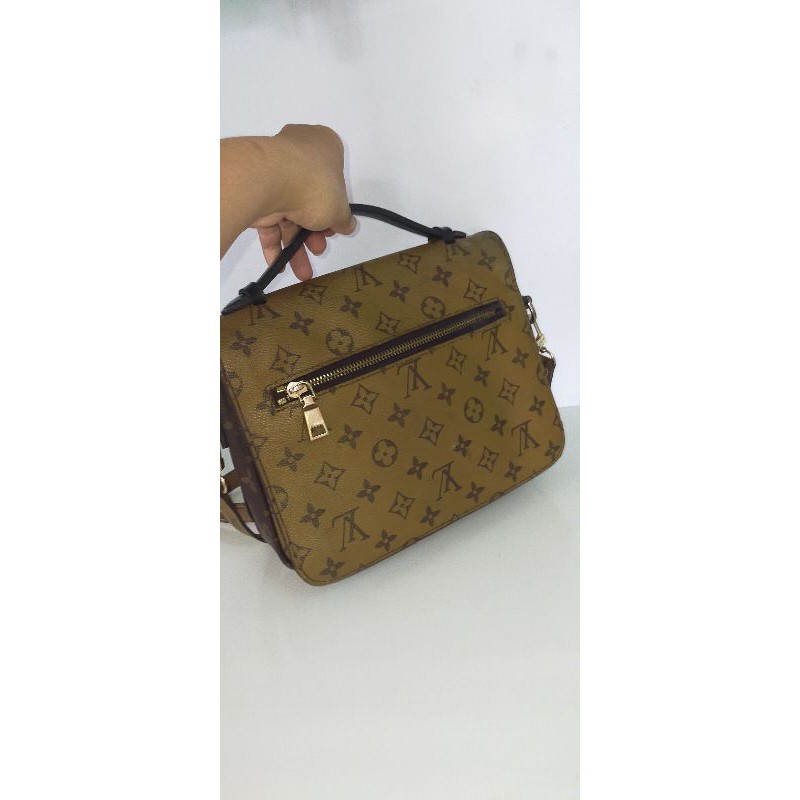 Túi xách si hiệu lv