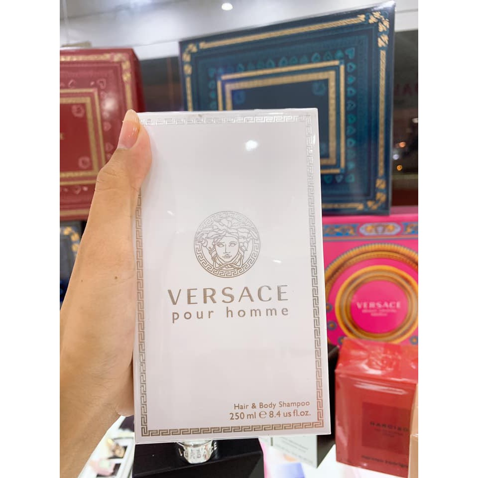 Sữa tắm gội hương nước hoa Versace Pour Homme 250ML