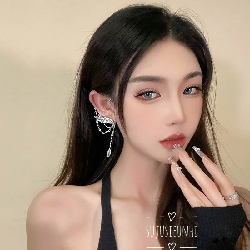 Khuyên tai cài vành hình cánh màu bạc tua rua sang trọng