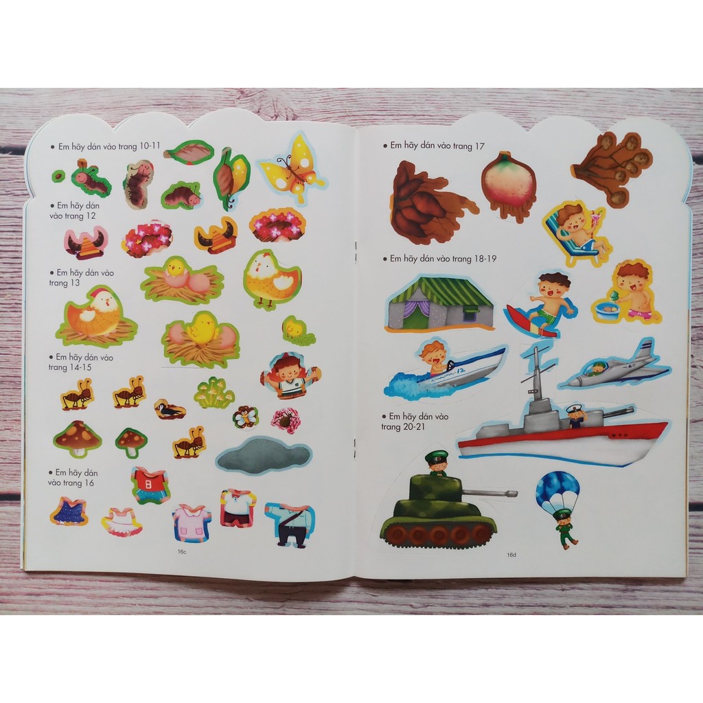 Sách - 200 Miếng bóc dán thông minh 2-10 tuổi - Phát triển chỉ số Tình cảm EQ Tập 2 | BigBuy360 - bigbuy360.vn