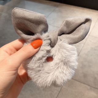 CỘT TÓC TAI THỎ