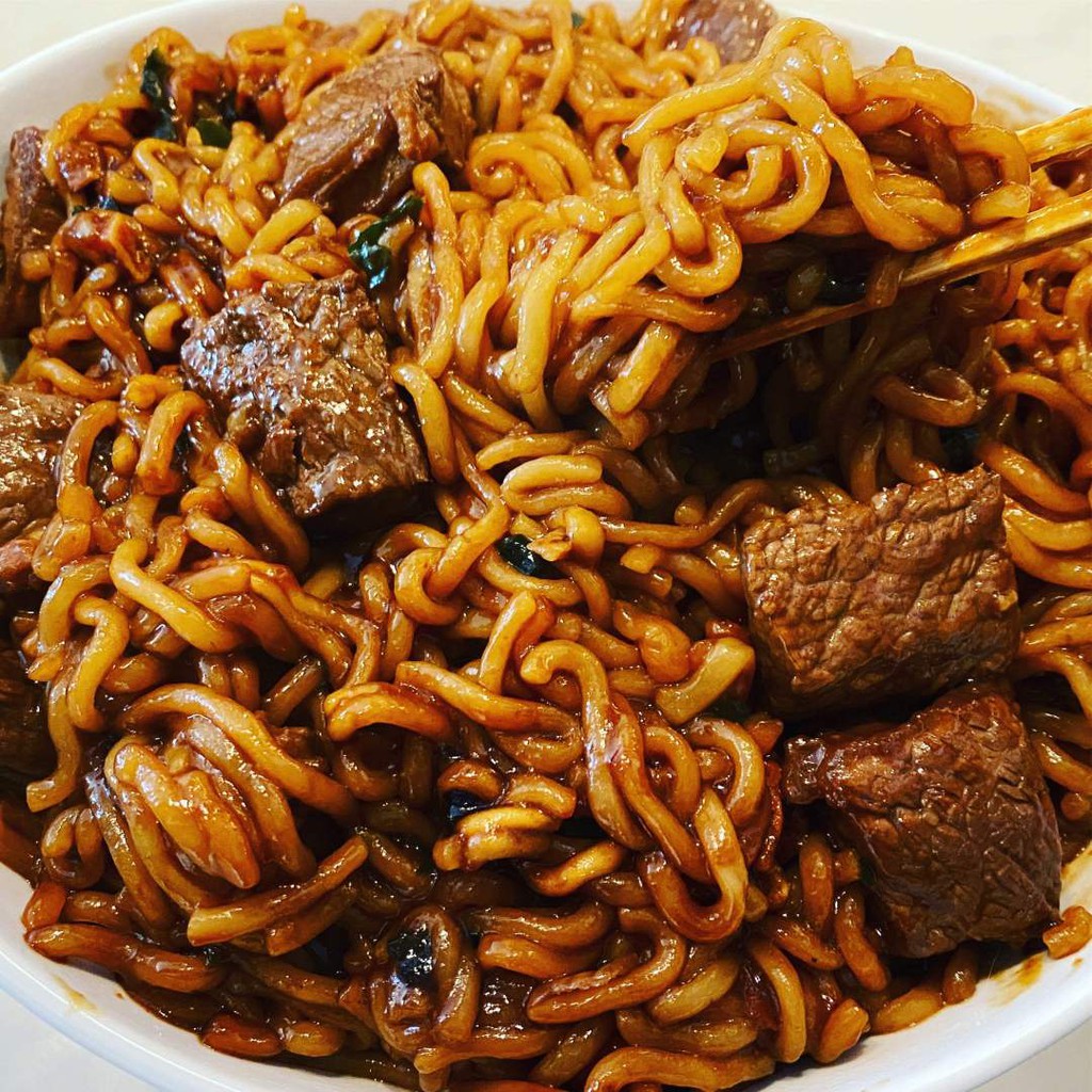 Mì Tương Đen Chapagetti Nongshim 140g