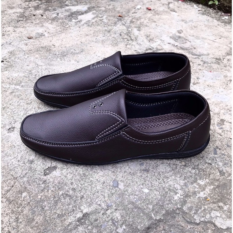 Giày lười nam da mềm..màu nâu..đế khâu sẵn rất chắc chắn, mã GM12