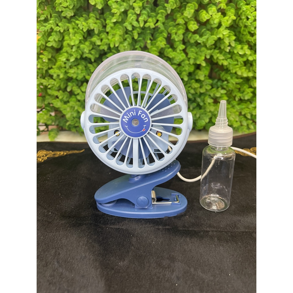 Quạt Phun Sương Mini Spray Fan, 3 Chế Độ Phun Sương, Quạt Kèm Phun Sương, Có Đèn, Thiết Kế Đẹo, Thuận Tiện Mang Đi.