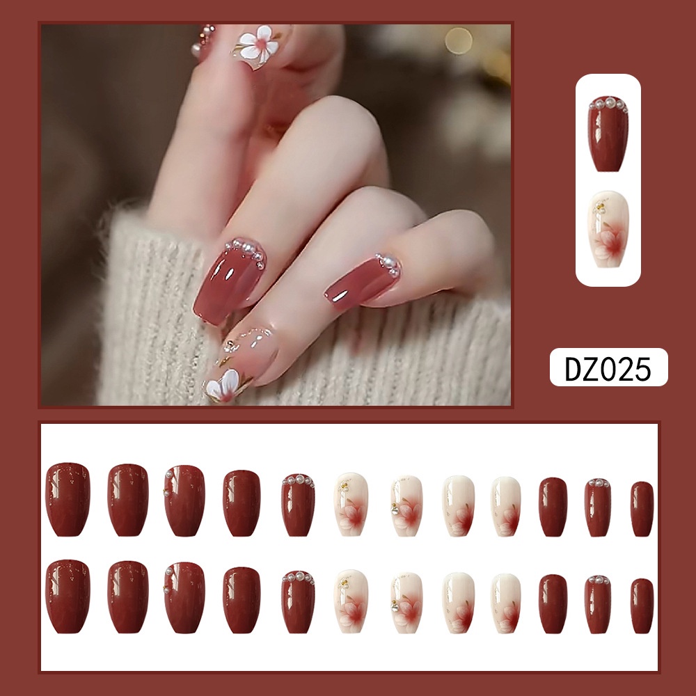 Bán Chạy- Móng Tay Giả Ngắn Đính Hoa Trà Và Hạt Ngọc Trai Kim Cương Giả Phong Cách Mới