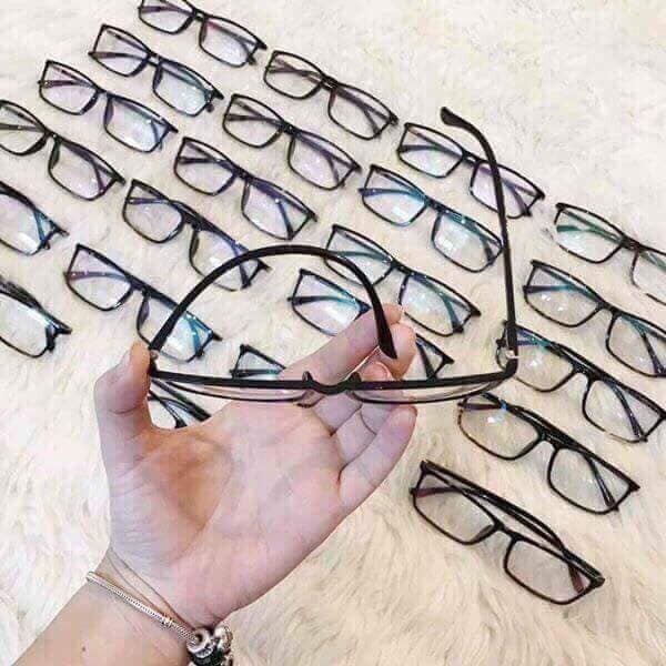 Gọng kính dẻo mắt vuông- thay tròng đều được | BigBuy360 - bigbuy360.vn