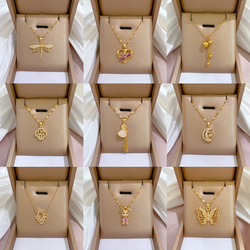 Vòng cổ Thép Titan Mạ Vàng Mặt Trăng Và Bướm Đính Đá Chất Lượng Cao