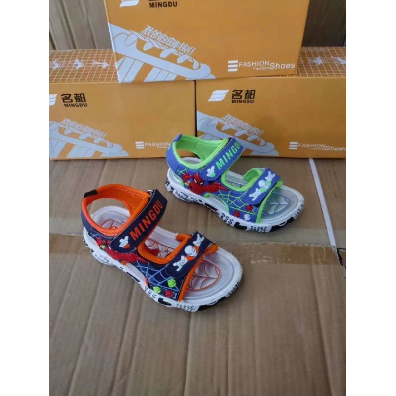 sandal siêu nhân