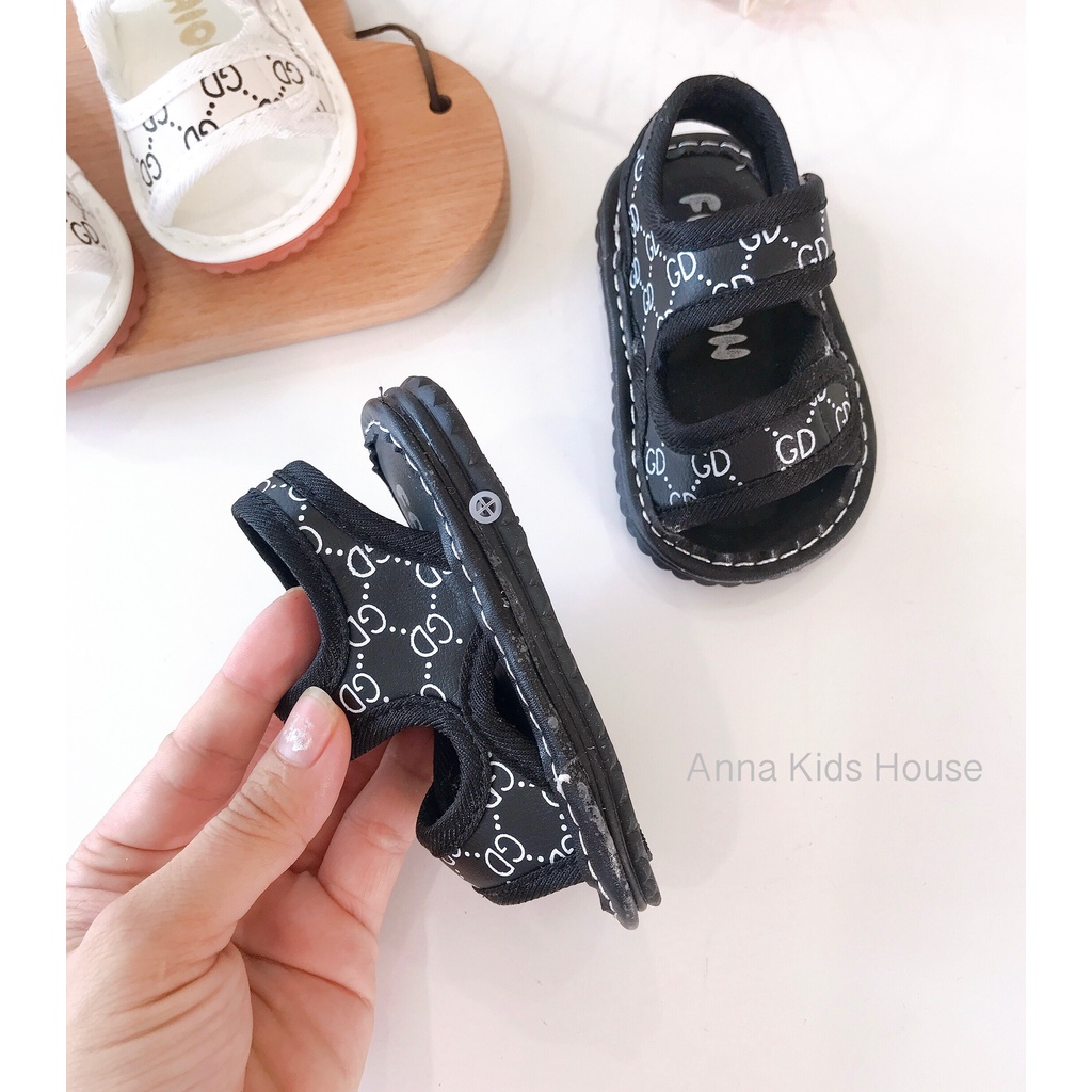 G 90 : Dép sandal cho bé tập đi siêu mềm chân
