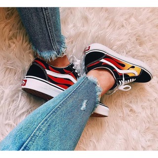 Giày Vans Old Skool họa tiết lửa