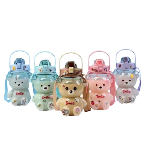 Bình Nước Nhựa Trong Suốt Họa Tiết Gấu Hoạt Hình Dễ Thương Có Ống Hút Kèm Sticker