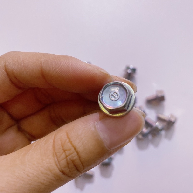 Bulong bọc sên, ốc sắt gắn Cate xe máy 6li10 xài chìa khoá 10