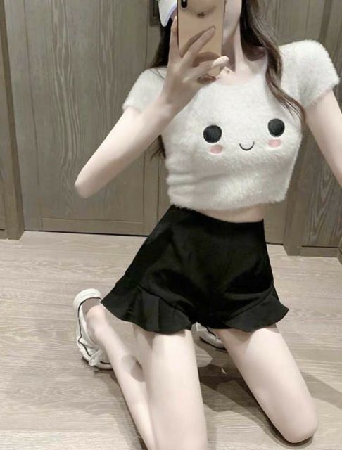 Áo croptop lông gấu cực kỳ dễ thương