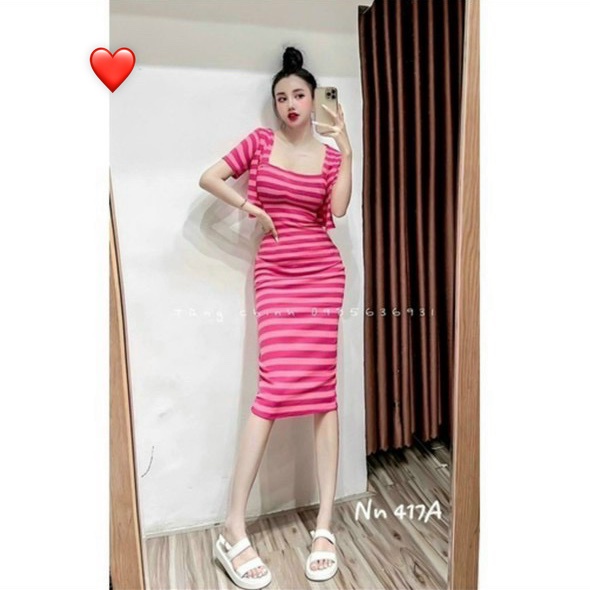 Sét đầm 2 dây sọc ngang to ôm body kèm áo khoác tay ngắn cực hot , chất thun gân mềm mịn