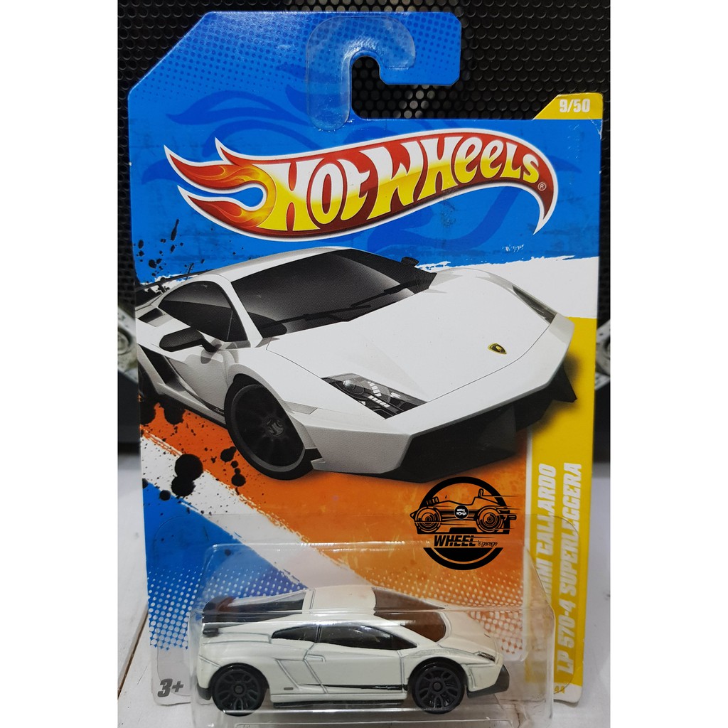 Xe mô hình đồ chơi Hotwheels cơ bản 1:64 - Lamborghini Gallardo LP 570-4 Superleggera (TRẮNG)