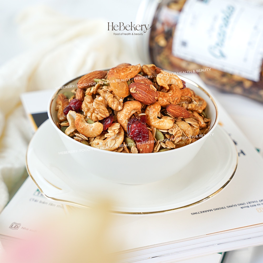 250g Granola Truly Healthy HEBEKERY by HEBE - Ngũ Cốc Dinh Dưỡng Lành Mạnh Tự Nhiên - Vị Truyền Thống