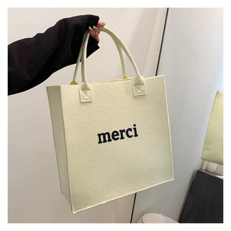 Túi merci sang chảnh mang đi du lịch đi chơi cứ gọi là hết nấc nhá!!!