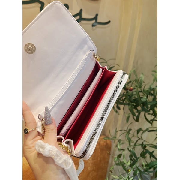 Cluth Dí Ỏ cầm tay