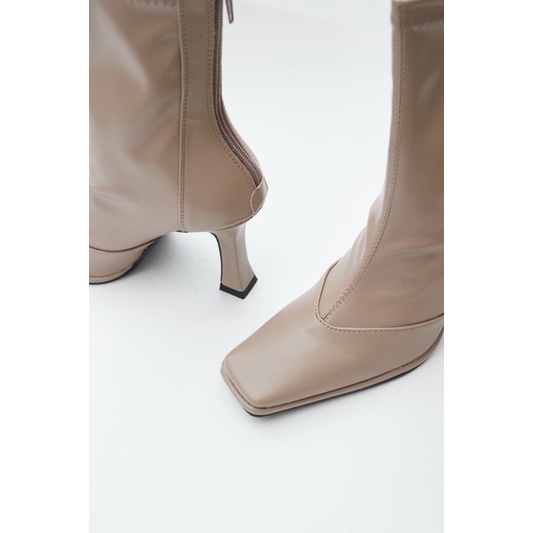 5773 - JOSIE CALF HIGH BOOTS | BigBuy360 - bigbuy360.vn