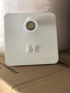 Đèn ngủ có gắn đèn đọc sách