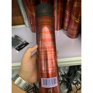Gôm xịt tóc Tresemme Keratin Smooth hair spray