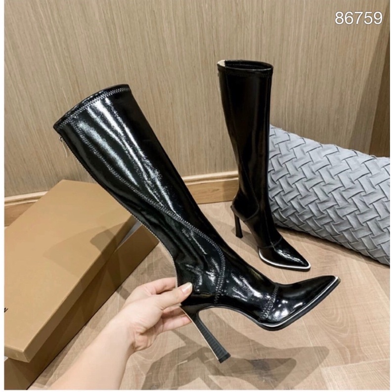Bốt fendi super quảng châu fullbox hộp đẹp