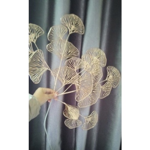 Cây giả cành xoè quạt và lá táo đồng trang trí nhà cửa