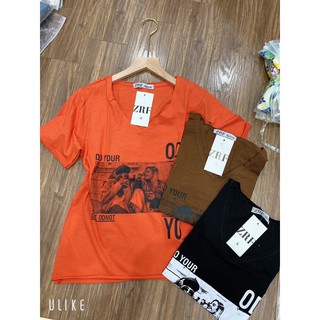 áo phông xước cổ tim dáng rộng
